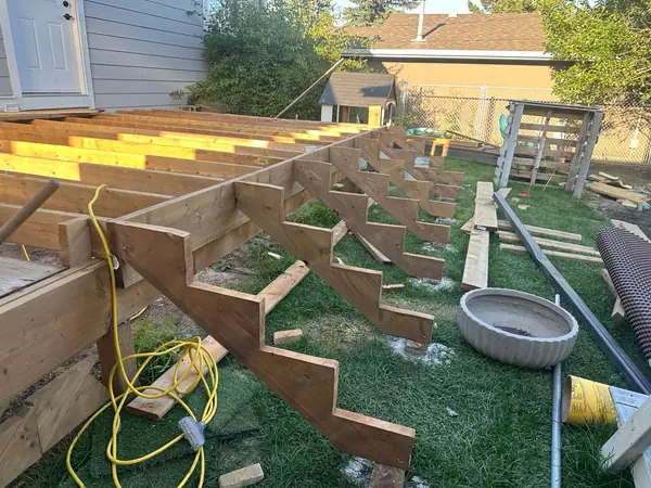 Combo project. Composite deck, fence, sod – photo 2