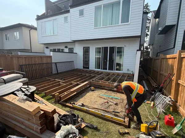 Combo project. Composite deck, pergola, hot tub pad, garden bed – photo 3