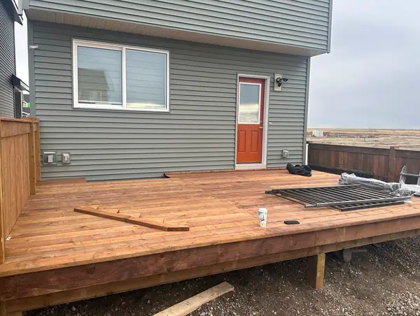 Combo project. Wood deck, railings, wood fence – photo 4