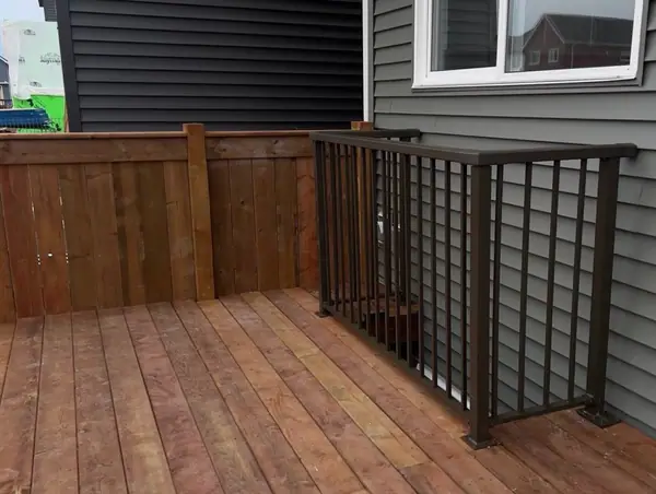 Combo project. Wood deck, railings, wood fence – photo 6