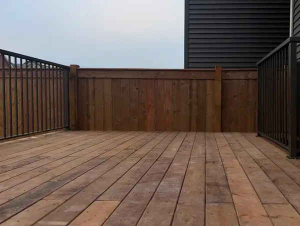 Combo project. Wood deck, railings, wood fence – photo 7