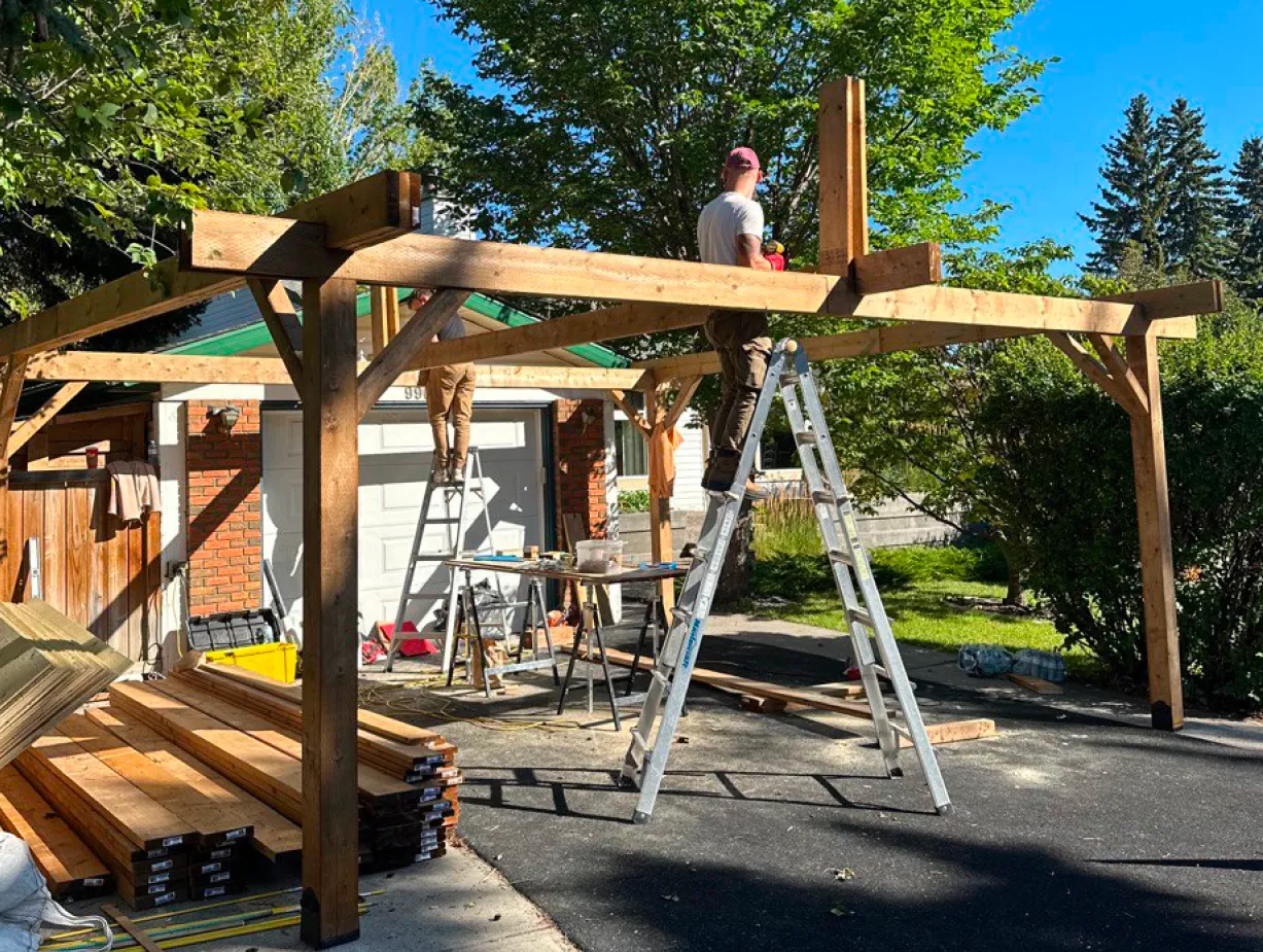 Wood Carport with shingle roof – photo 1