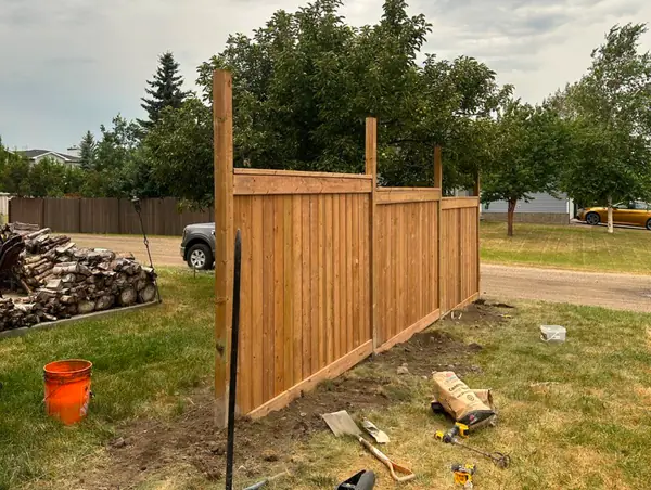 Wood fence, Riverbend – photo 4