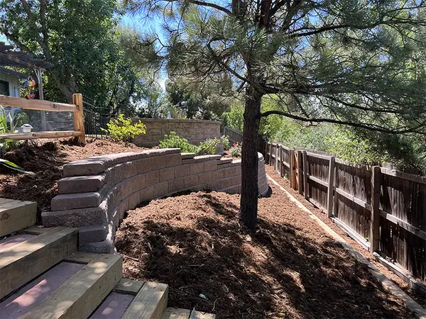 Retaining Wall – photo 4